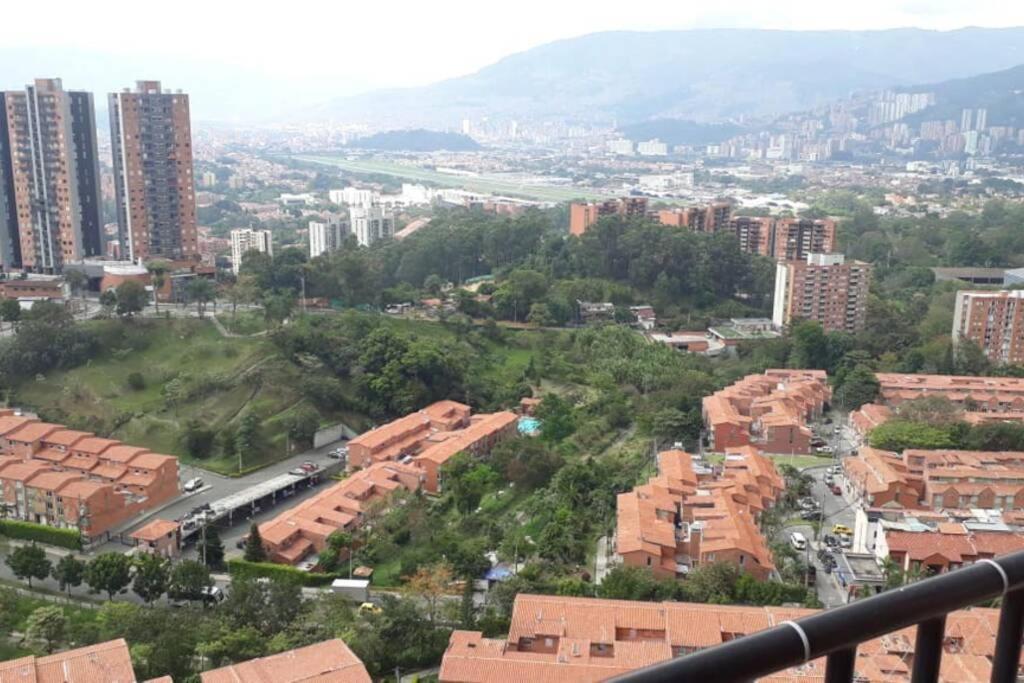 Apartamento Hermoso y acogedor apartamento en Belén Rodeo Alto Medellín Exterior foto